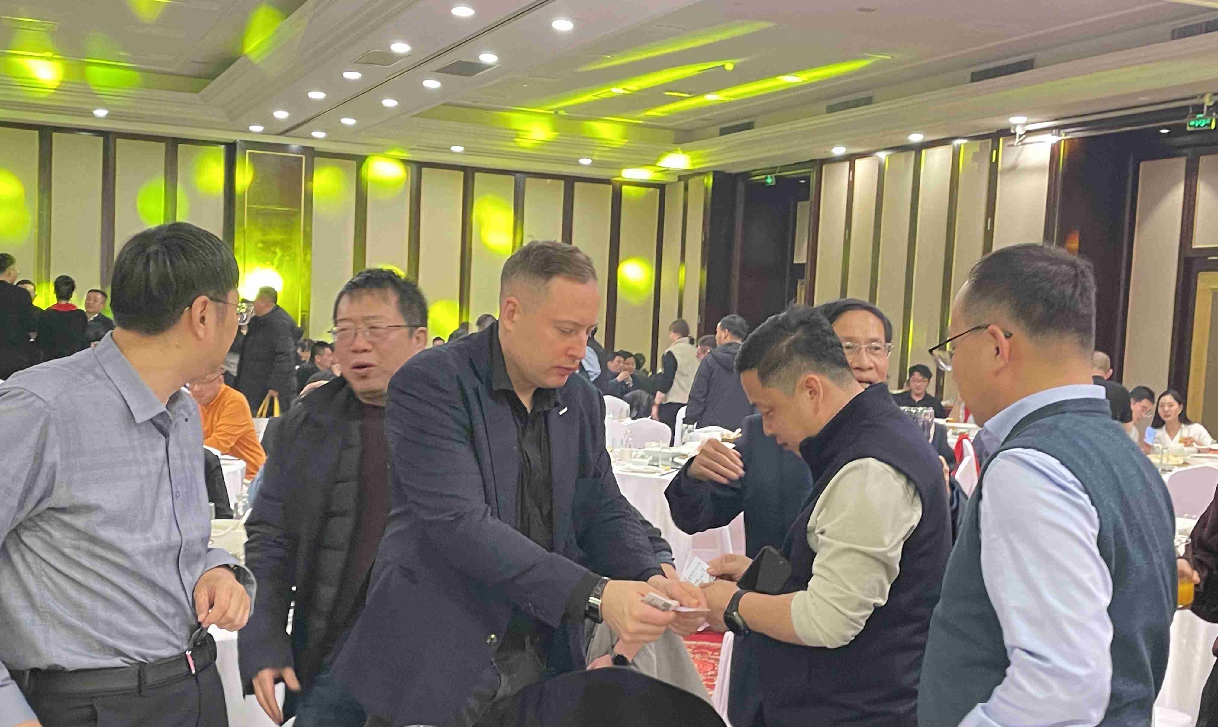 宴会-PAWEL-1_副本_副本